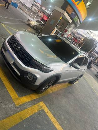 VOLKSWAGEN T-CROSS 1.0 200 TSI TOTAL FLEX COMFORTLINE AUTOMÁTICO