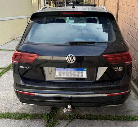 VOLKSWAGEN-TIGUAN-2020