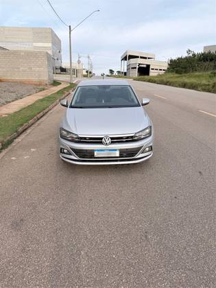 VOLKSWAGEN VIRTUS 1.0 200 TSI HIGHLINE AUTOMÁTICO