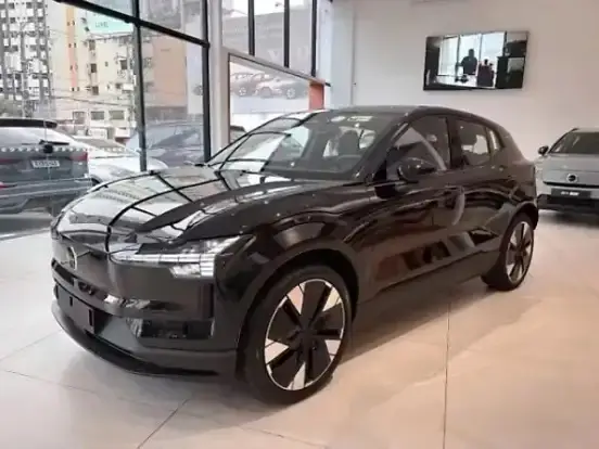 VOLVO EX30 69 KW ELÉTRICO PERFORMANCE ULTRA VOLVO EX30 69 KW ELÉTRICO PERFORMANCE ULTRA