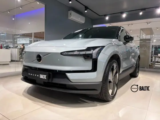 VOLVO EX30 69 KW ELÉTRICO PLUS