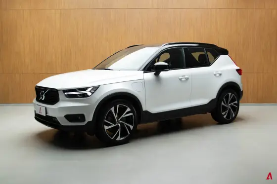 VOLVO XC40 1.5 T5 RECHARGE R-DESIGN GEARTRONIC VOLVO XC40 1.5 T5 RECHARGE R-DESIGN GEARTRONIC
