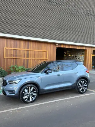 VOLVO XC40 1.5 T5 RECHARGE R-DESIGN GEARTRONIC VOLVO XC40 1.5 T5 RECHARGE R-DESIGN GEARTRONIC