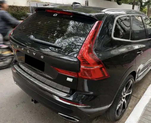 VOLVO-XC60-2021