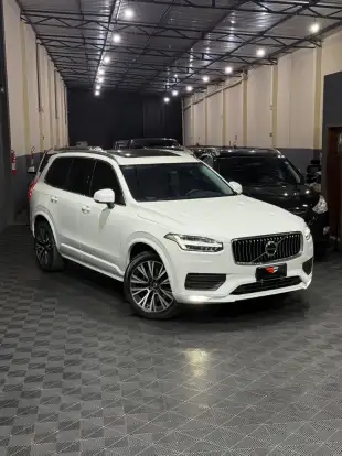 VOLVO-XC90-2019