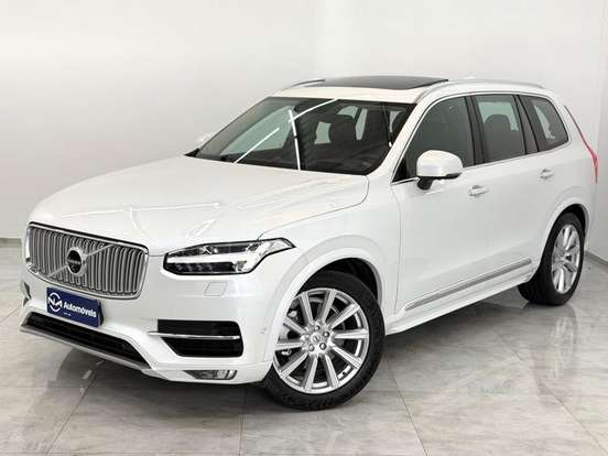 VOLVO-XC90-2017