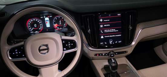 VOLVO-S60-2019