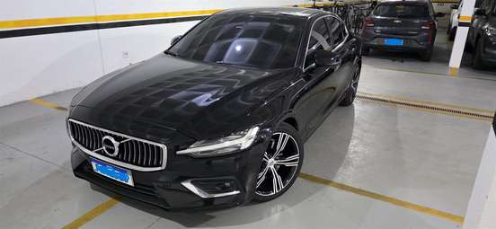 VOLVO-S60-2019