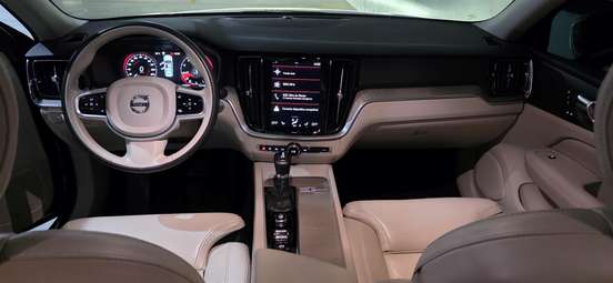 VOLVO-S60-2019