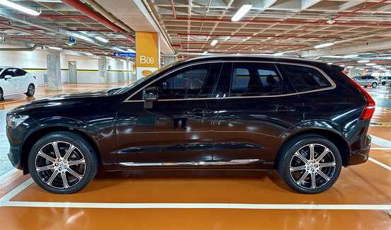 VOLVO-XC60-2018
