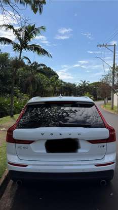 VOLVO-XC60-2.0 T8 HYBRID MOMENTUM AWD GEARTRONIC VOLVO-XC60-2020