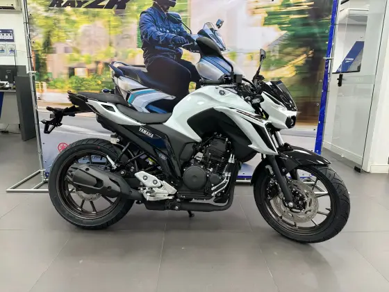YAMAHA FZ25 FAZER CONNECTED ABS YAMAHA FZ25 FAZER CONNECTED ABS