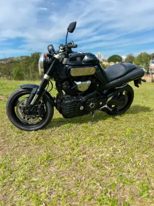 YAMAHA-MT-01-2007