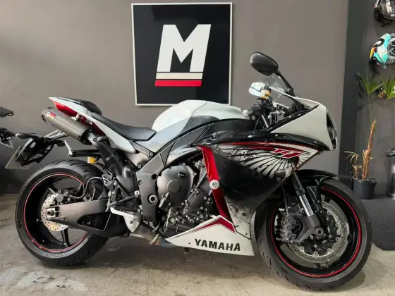 YAMAHA YZF R1 YAMAHA YZF R1