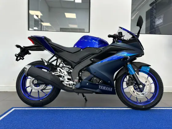 YAMAHA YZF R15 