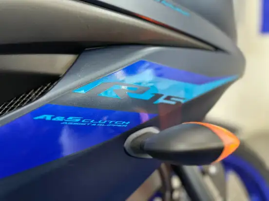 YAMAHA-YZF R15-2026