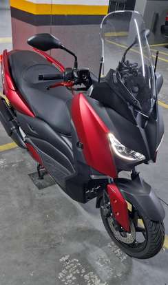 YAMAHA-XMAX ABS-2022