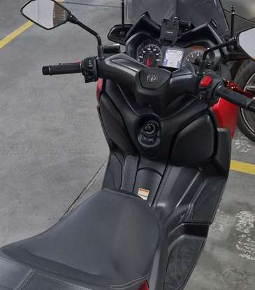 YAMAHA-XMAX ABS-2022