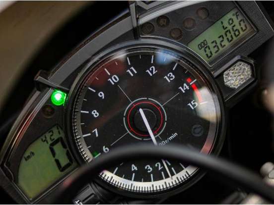 YAMAHA-YZF R1-2008