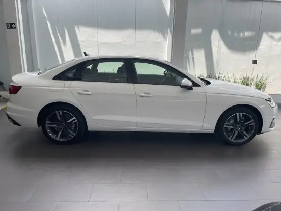 AUDI-A4-2.0 TFSI GASOLINA S LINE S TRONIC AUDI-A4-2022