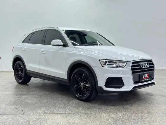 AUDI Q3 1.4 TFSI FLEX PRESTIGE S TRONIC AUDI Q3 1.4 TFSI FLEX PRESTIGE S TRONIC