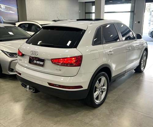 AUDI-Q3-2015