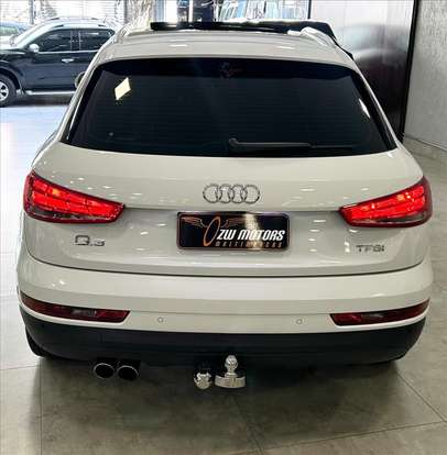 AUDI-Q3-2015