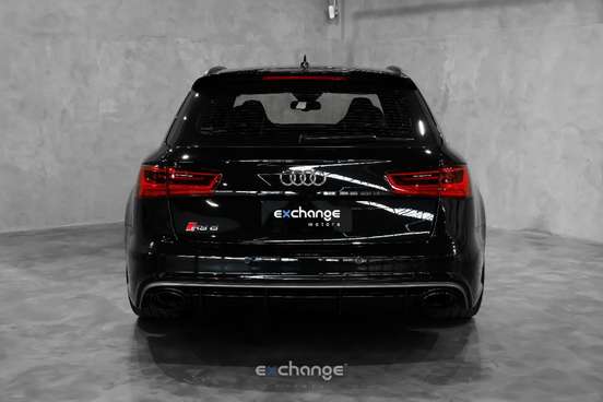 AUDI-RS6-2017