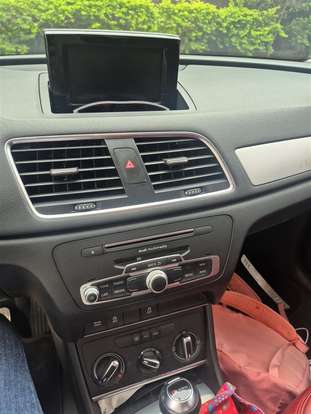AUDI-Q3-2017