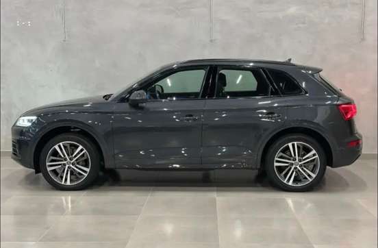 AUDI-Q5-2018