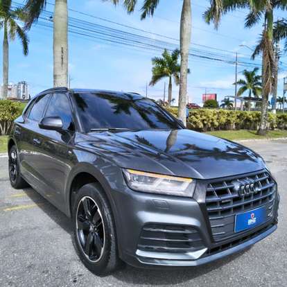 AUDI-Q5-2020