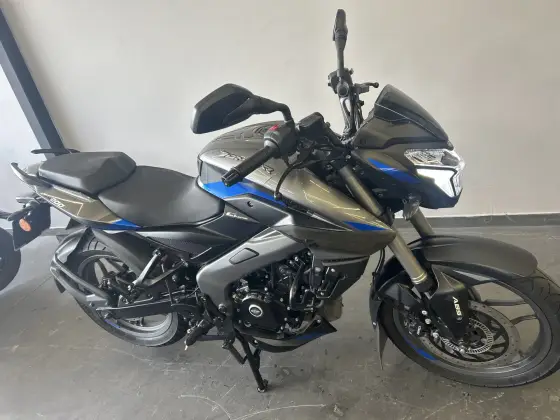 BAJAJ DOMINAR NS200 BAJAJ DOMINAR NS200