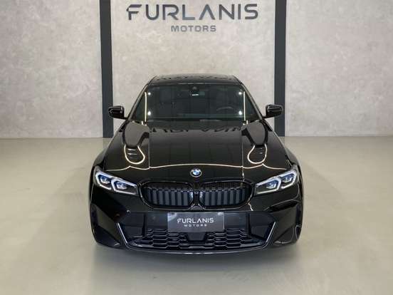 BMW-320i-2023