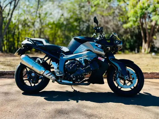BMW K 1300 R BMW K 1300 R