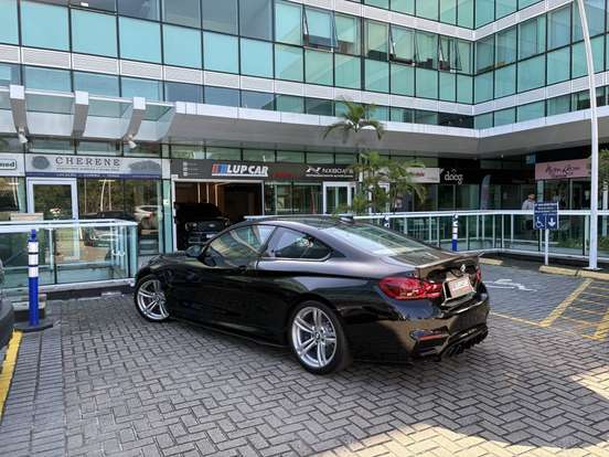 BMW-M4-2014