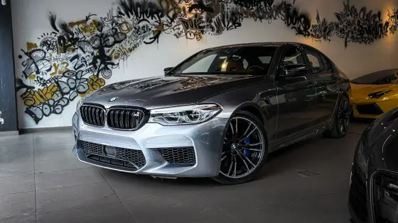 BMW M5 4.4 V8 TWIN POWER M XDRIVE STEPTRONIC BMW M5 4.4 V8 TWIN POWER M XDRIVE STEPTRONIC