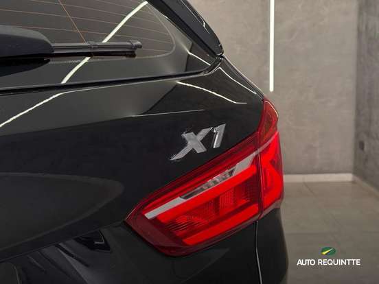 BMW-X1-2.0 16V TURBO ACTIVEFLEX SDRIVE20I 4P AUTOMÁTICO BMW-X1-2017