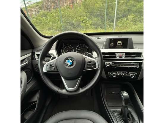 BMW-X1-2.0 16V TURBO ACTIVEFLEX SDRIVE20I X-LINE 4P AUTOMÁTICO BMW-X1-2017