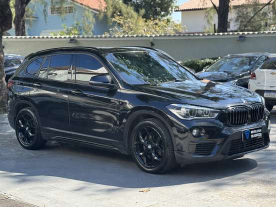 BMW-X1-2.0 16V TURBO ACTIVEFLEX SDRIVE20I X-LINE 4P AUTOMÁTICO BMW-X1-2017