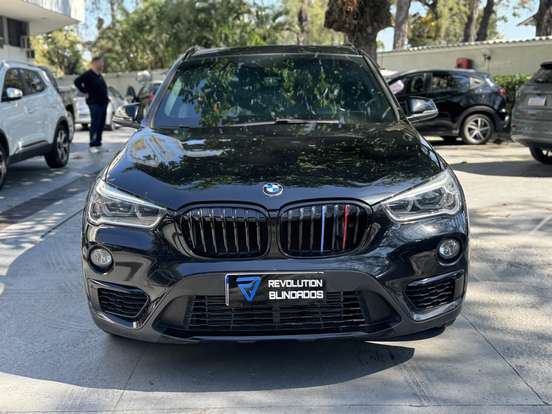 BMW-X1-2.0 16V TURBO ACTIVEFLEX SDRIVE20I X-LINE 4P AUTOMÁTICO BMW-X1-2017