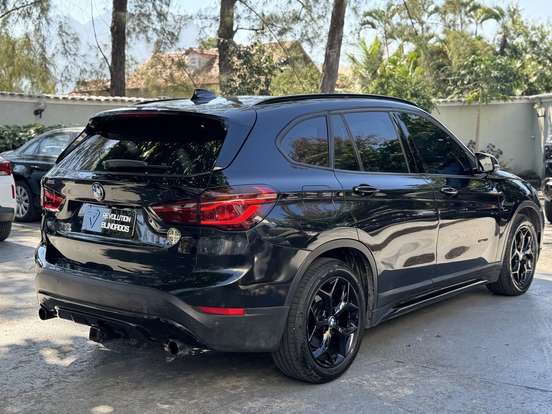 BMW-X1-2.0 16V TURBO ACTIVEFLEX SDRIVE20I X-LINE 4P AUTOMÁTICO BMW-X1-2017