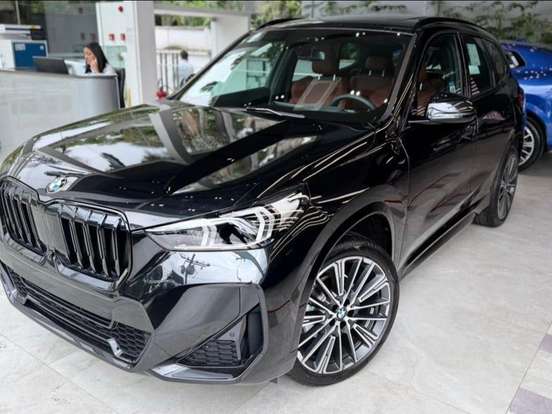 BMW-X1-2025
