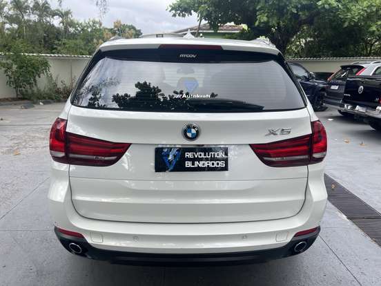 BMW-X5-3.0 4X4 30D I6 TURBO DIESEL 4P AUTOMÁTICO BMW-X5-2016