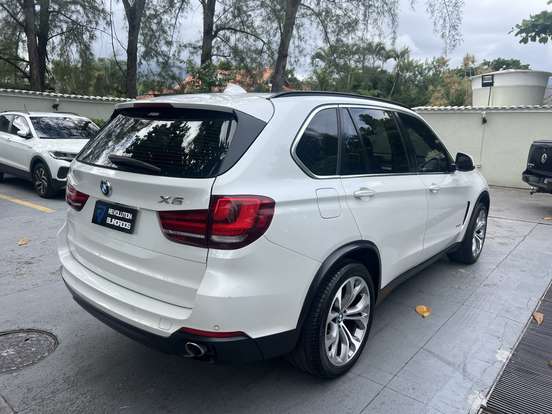 BMW-X5-3.0 4X4 30D I6 TURBO DIESEL 4P AUTOMÁTICO BMW-X5-2016