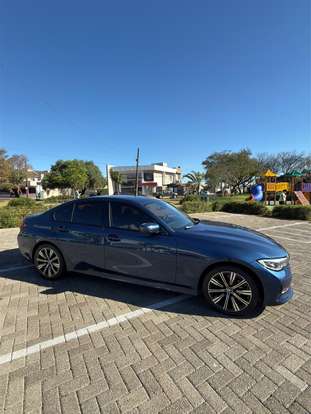 BMW-320i-2021