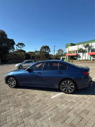 BMW-320i-2021
