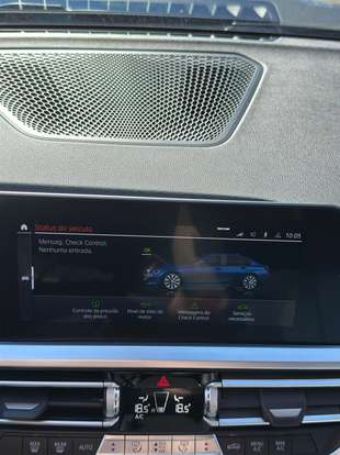 BMW-320i-2021