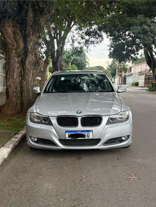 BMW-325i-2010