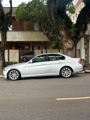 BMW-325i-2.5 SEDAN 24V GASOLINA 4P AUTOMÁTICO BMW-325i-2010