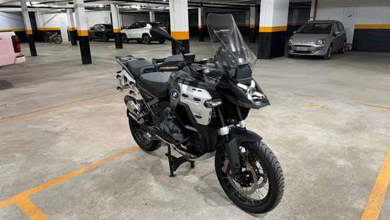 BMW-R 1300 GS ADVENTURE TRIPLE BLACK-2025